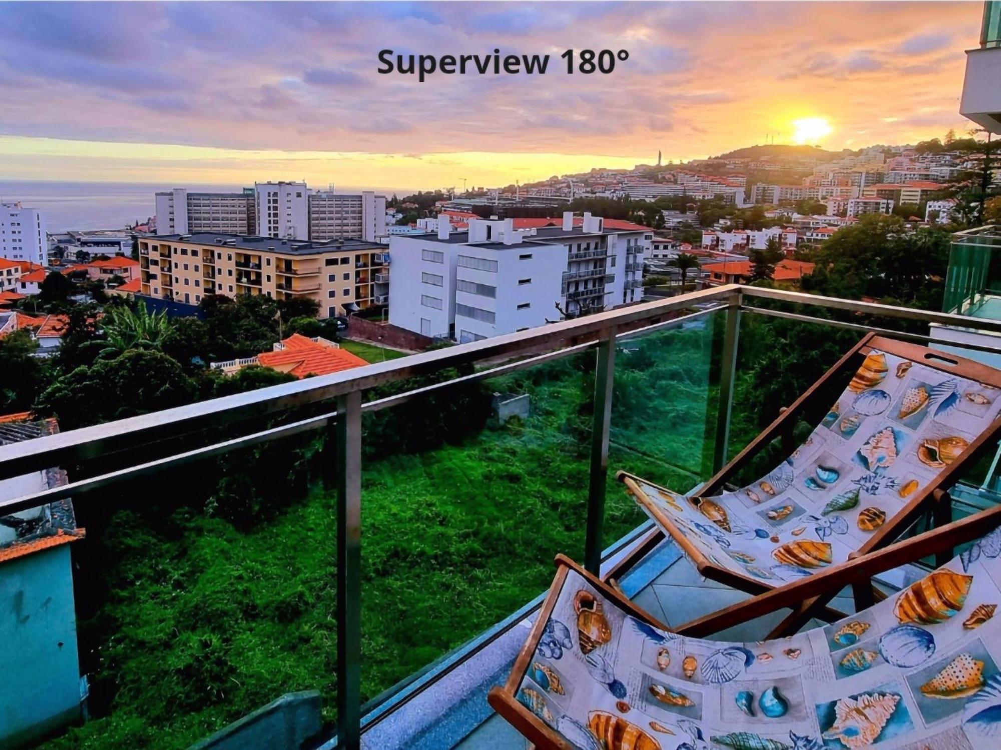 Big Apartment With Ocean Views, Ideal For Groups Фуншал Екстериор снимка